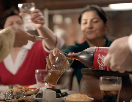 Coca-Cola'dan sofraların sıcak hikâyesi