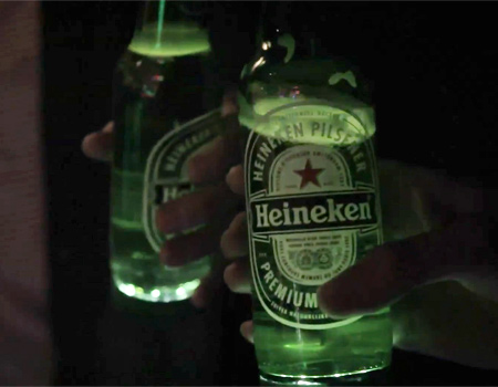 Heineken'in bira şişesi de teknolojiden nasibini aldı