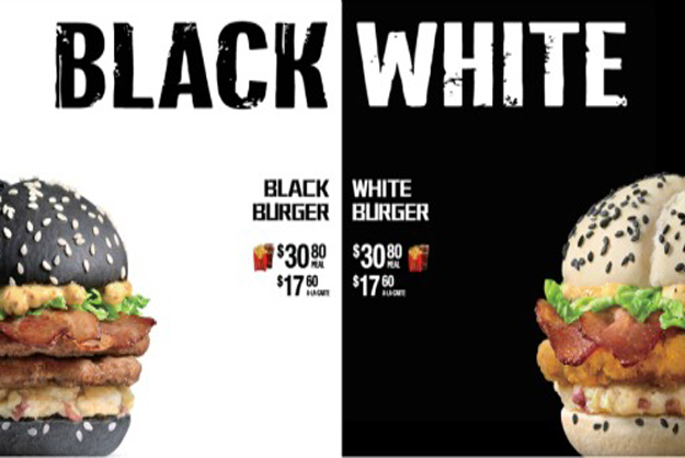 Markadan Hong Konglulara özel siyah ve beyaz hamburger menüleri.
