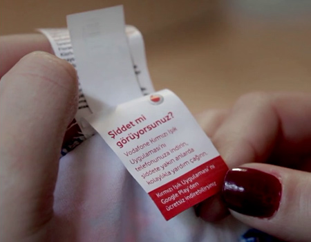 Vodafone’dan erkeklerin anlamayacağı dilden konuşan kampanya