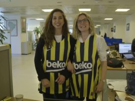 Beko'dan Fenerbahçe Beko'ya sürpriz uğurlama