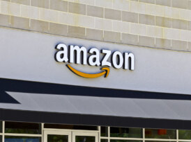 Amazon'dan teknoloji destekli deneme kabinleri