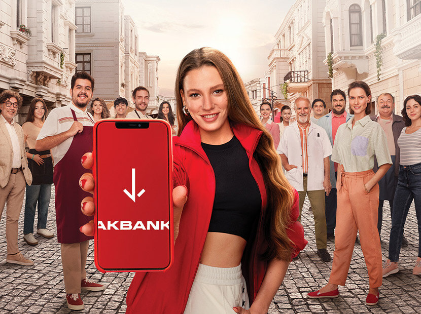 Akbank’ın yeni marka yüzü Serenay Sarıkaya