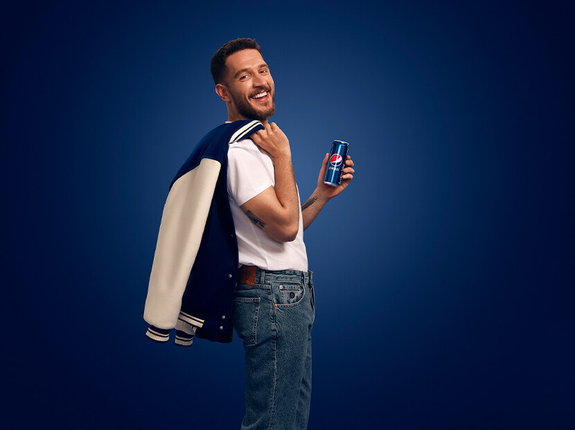 Pepsi’nin yeni reklam yüzü Uraz Kaygılaroğlu